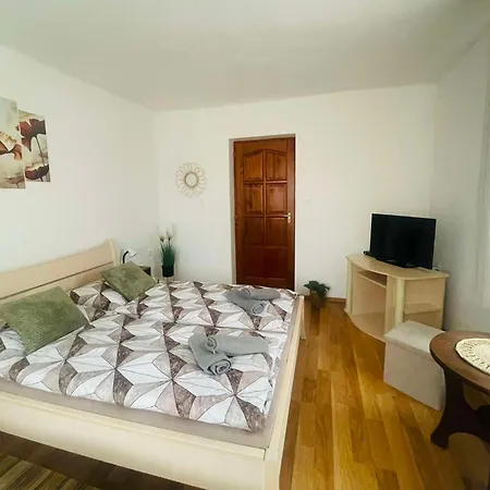 Buekk-voelgye Vendeghaz Guest house *